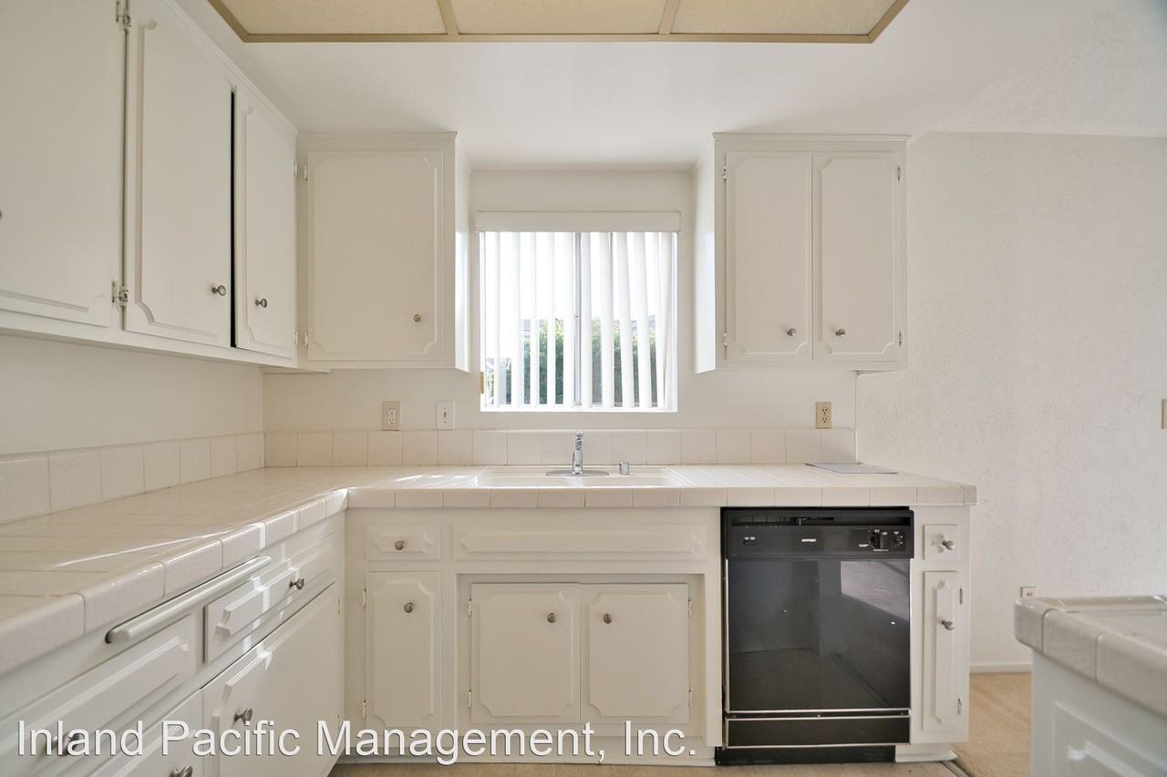 1920 Harriman Lane - Photo 3 of 12