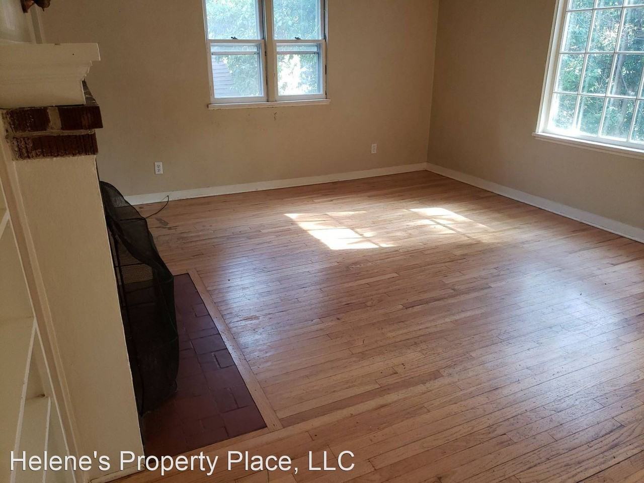 1005 Ne D St - Photo 2 of 27