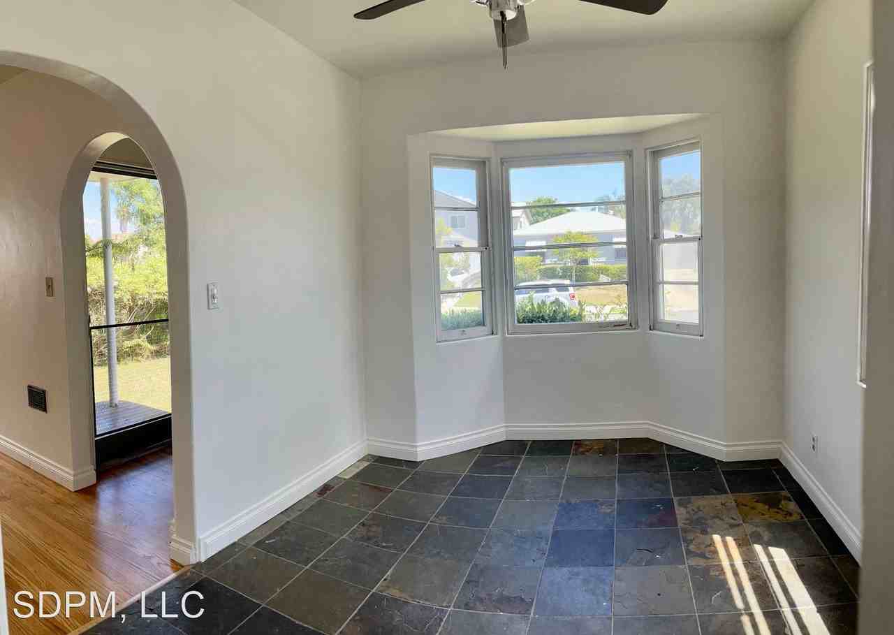 4582-4588 50th St - Photo 3 of 20