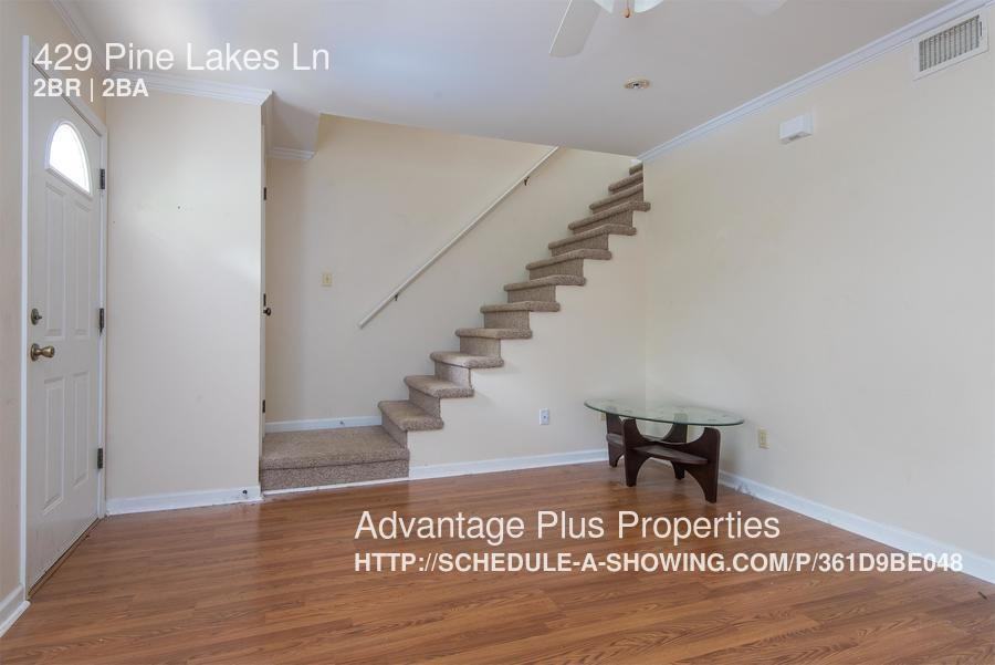 429 Pine Lakes Ln - Photo 2 of 12