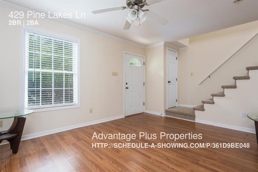 429 Pine Lakes Ln - Photo 3 of 12