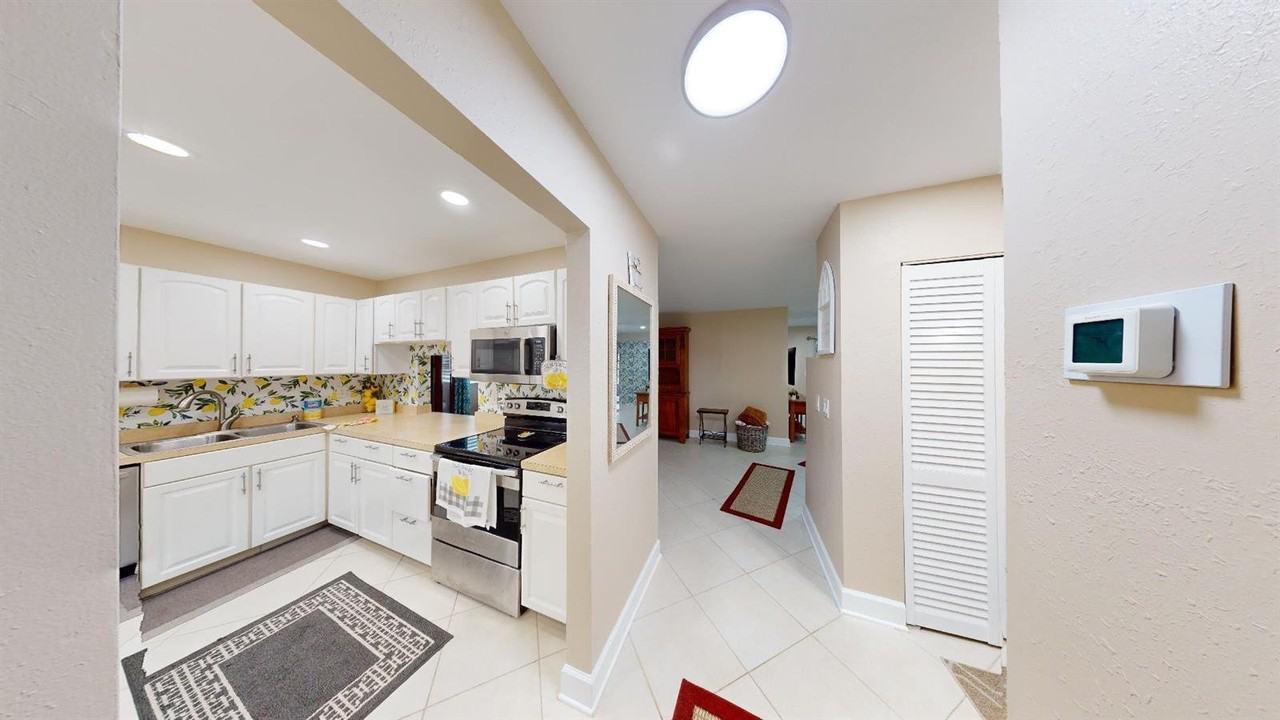 120 Lake Anne Dr - Photo 3 of 8