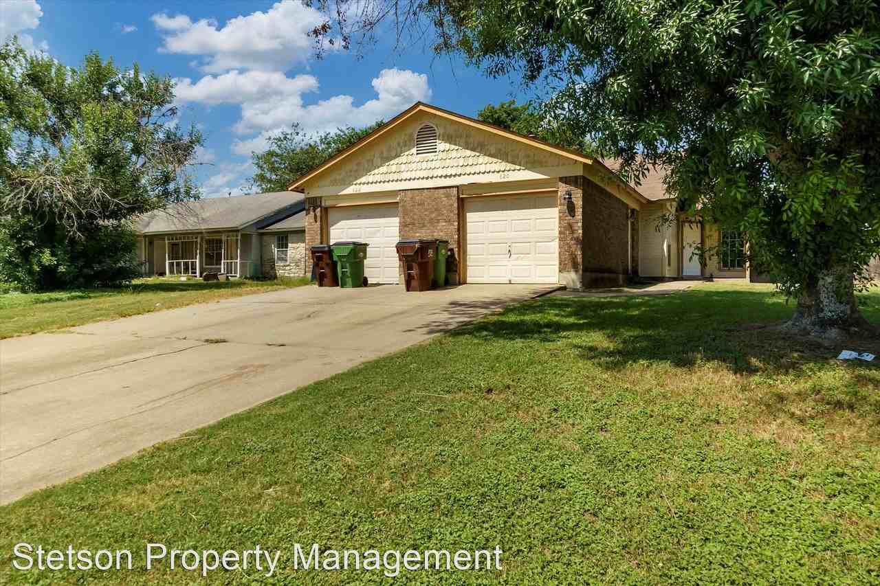 620 Greenlawn Blvd - Photo 3 of 20