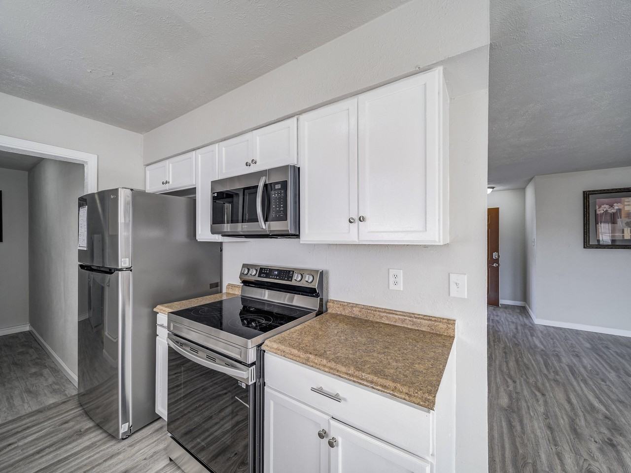 Pebbleshores Dr - Photo 5 of 19