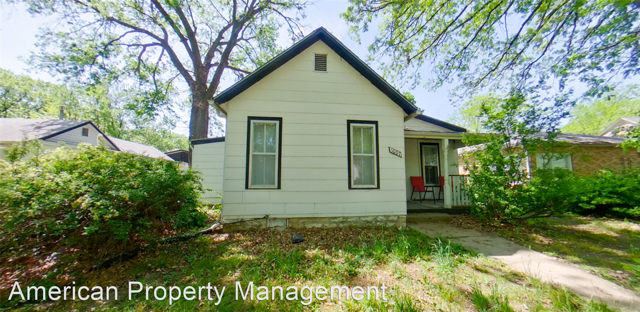 1007 Leavenworth St - Photo 2 of 11