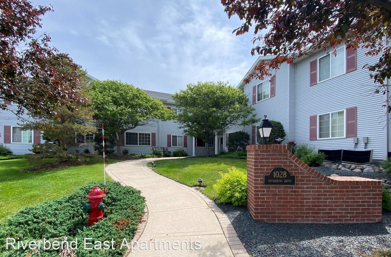 1022, 1024, 1028 Riverbend Drive - Photo 2 of 9