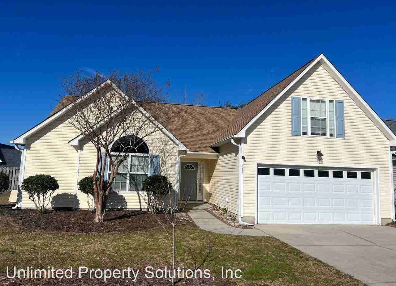 617 Hillside Dr, Wilmington, NC 28412 4 Bedroom House for 2,300/month