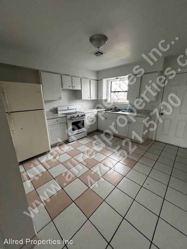 1002 - 1006 W Hendrix St - Photo 3 of 8