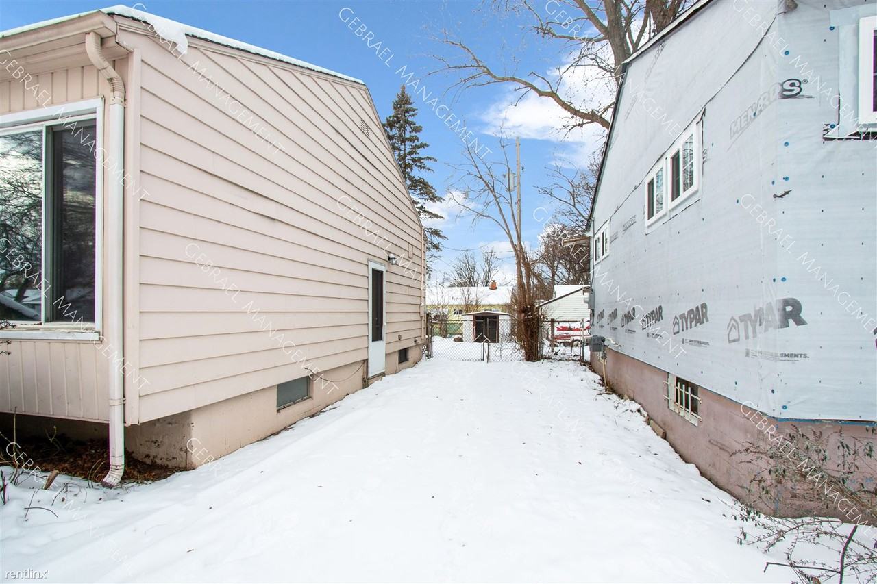 3817 Woodrow Ave - Photo 2 of 12