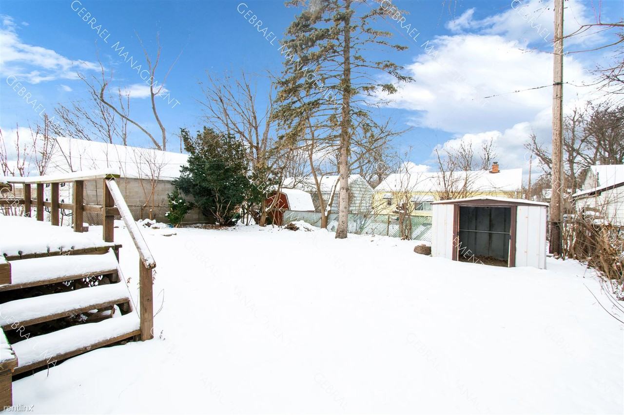 3817 Woodrow Ave - Photo 3 of 12