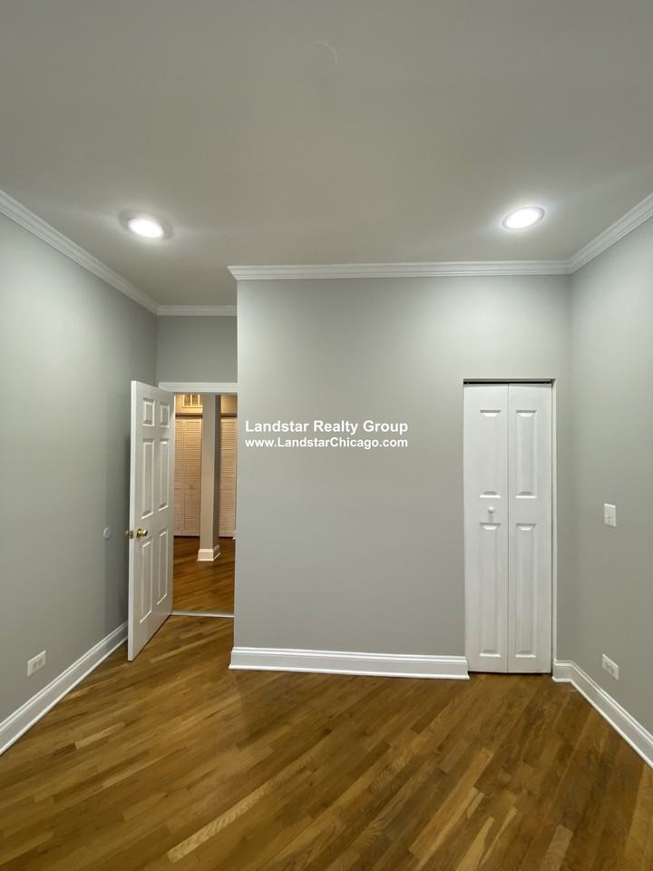 2242 W Morse Ave #G - Photo 2 of 13
