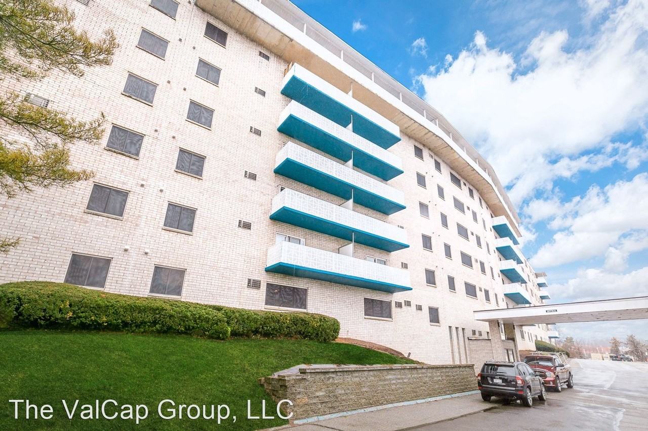 ***The Evalee Apartments * Pet Friendly * Move In Ready * Luxurious Apartments in Bethel Park * On the T*** - Photo 3 of 50