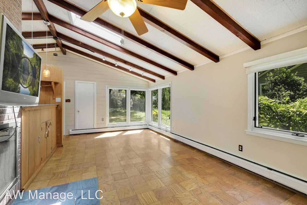 11304 Rokeby Ave - Photo 3 of 36