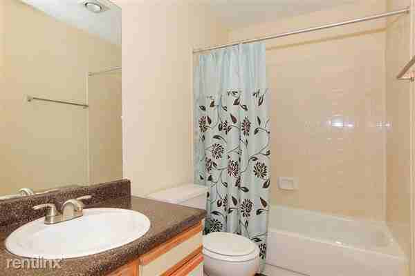 Hamilton @ Bluemel - Photo 2 of 39