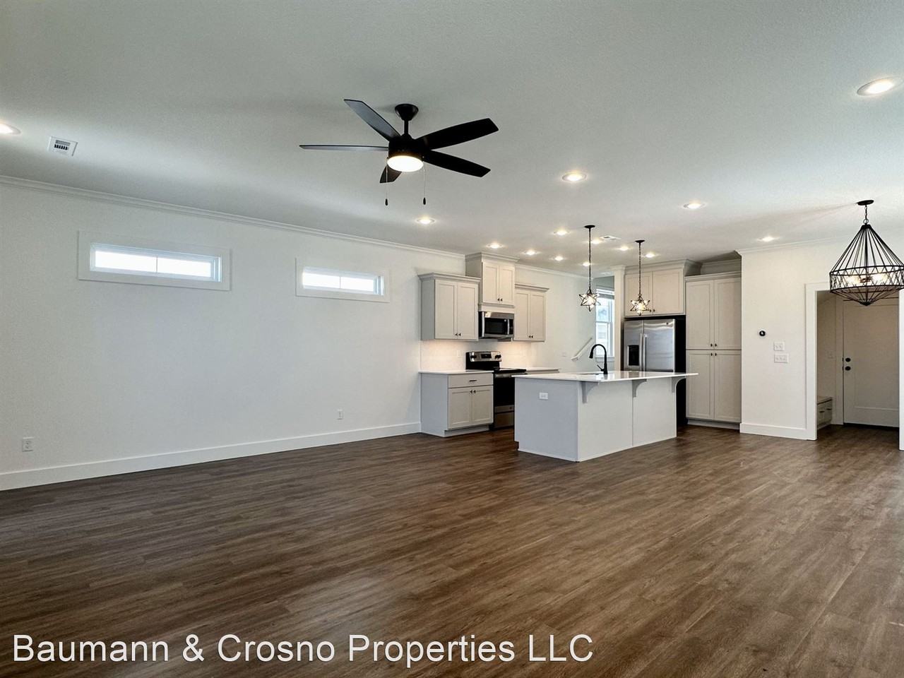 4231 W Bronco Dr. - Photo 2 of 34