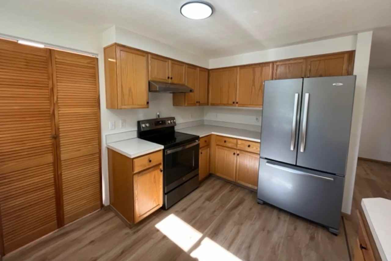 3701 79th Ave Nw - Photo 2 of 20