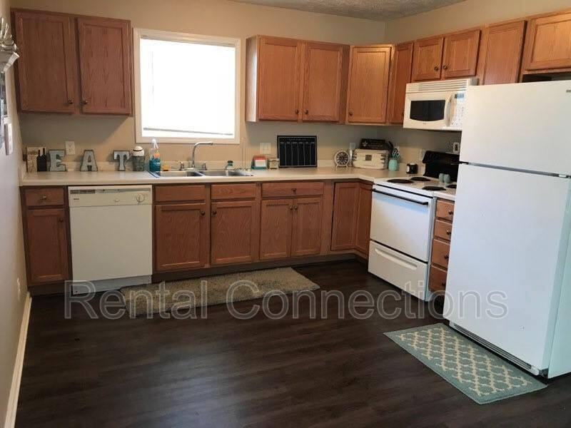 103 N Bentley St #B - Photo 7 of 14