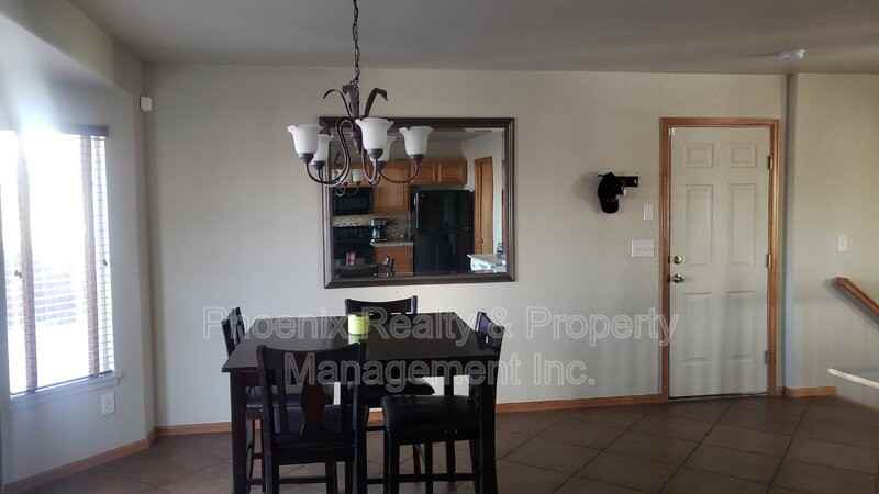 678 Mathews Cir - Photo 7 of 34