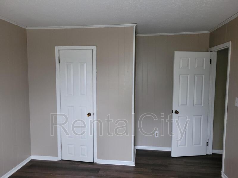 113 Northside Ave - Photo 3 of 10