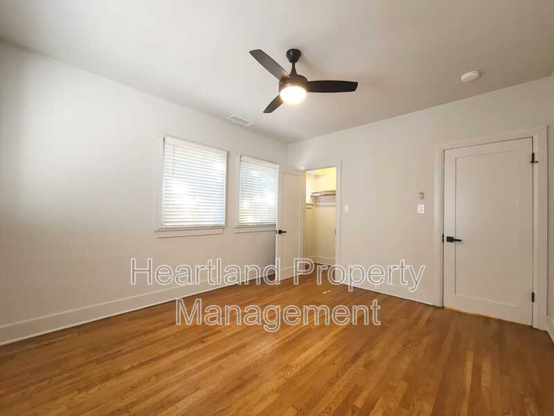 2285 Fort Stockton Dr - Photo 7 of 9