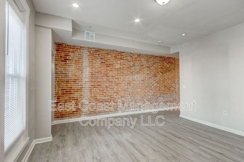 2503 Francis St - Photo 2 of 31