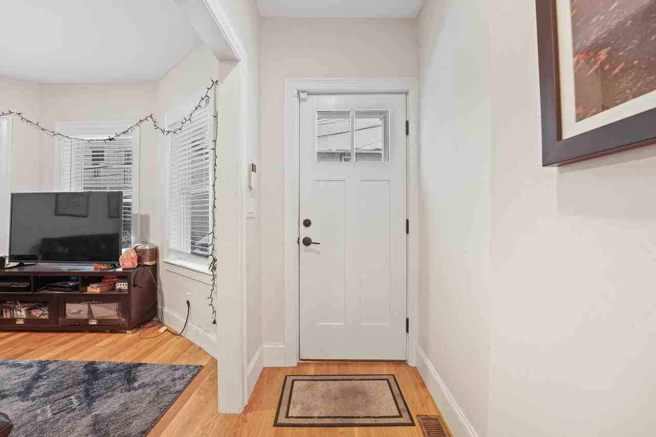 22 Henderson St #1 - Photo 6 of 22