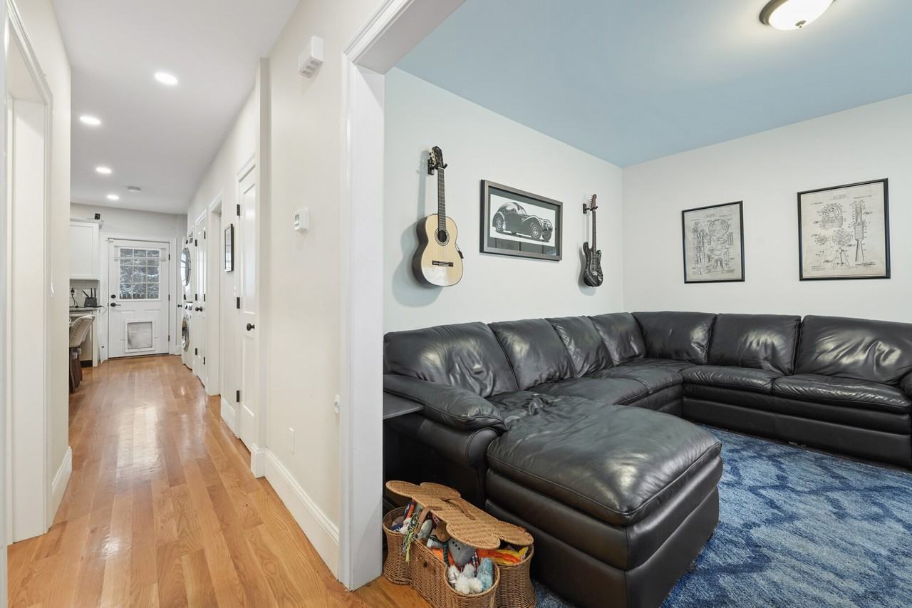 22 Henderson St #1 - Photo 7 of 22