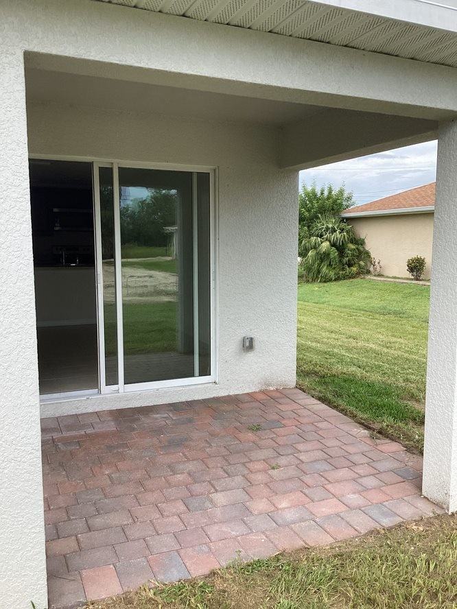 3515 Ne 12th Pl - Photo 3 of 21