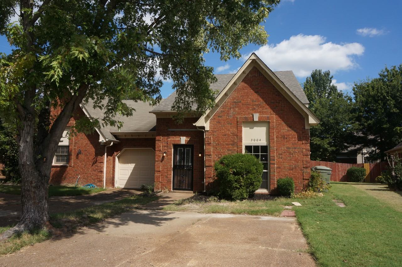 3004 Huntington Trail Dr