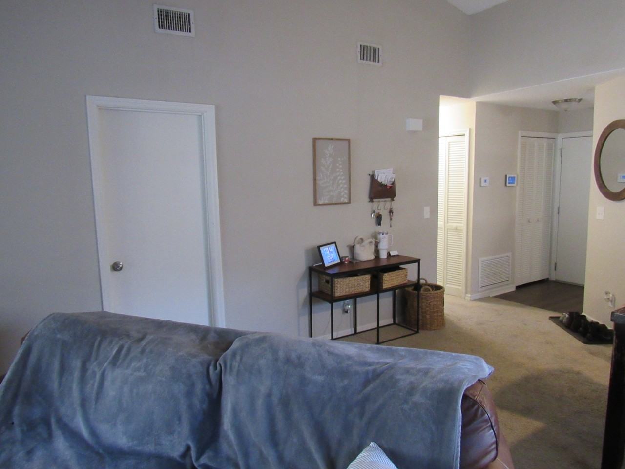 6191 Sequoia Dr - Photo 3 of 11