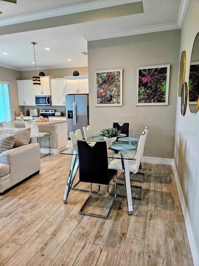 372 Baytree Dr - Photo 4 of 5