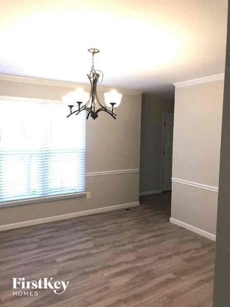 427 Holly Terrace Ct - Photo 2 of 10