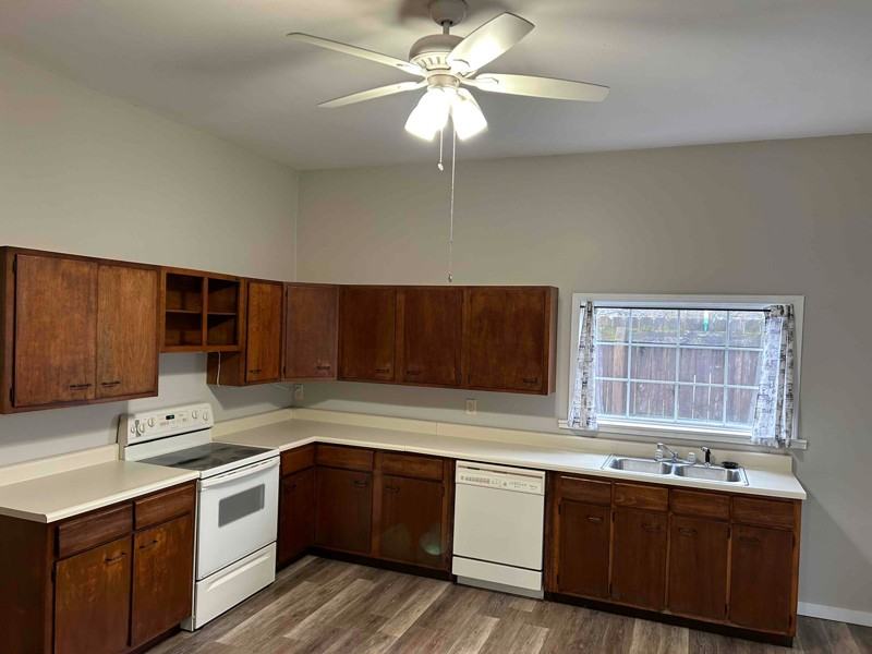 70 N 2nd St - Photo 2 of 11