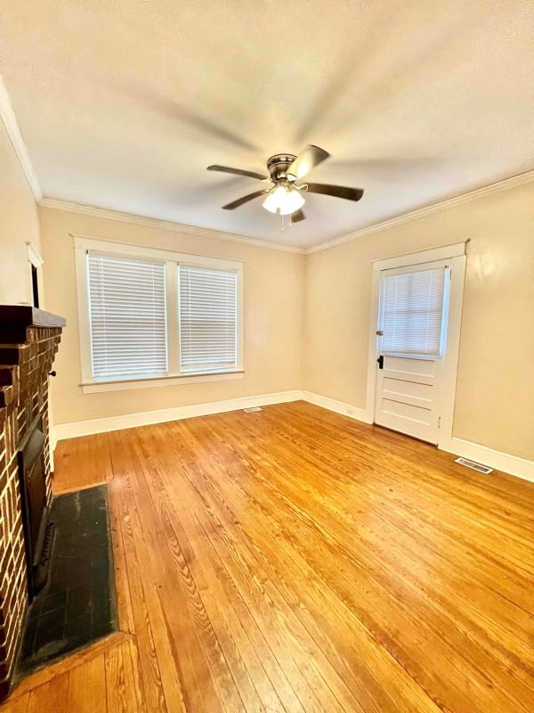 126 Laurel Ave E - Photo 7 of 11