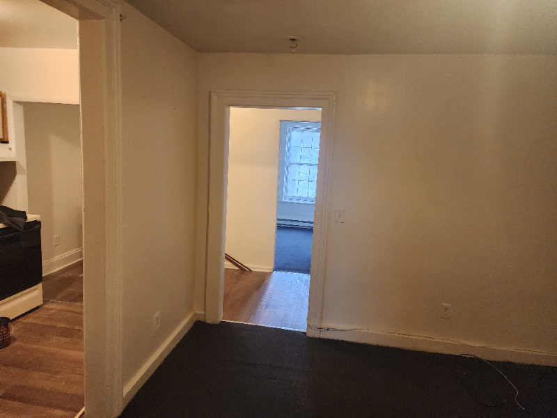 142 Franklin St #3 - Photo 3 of 8