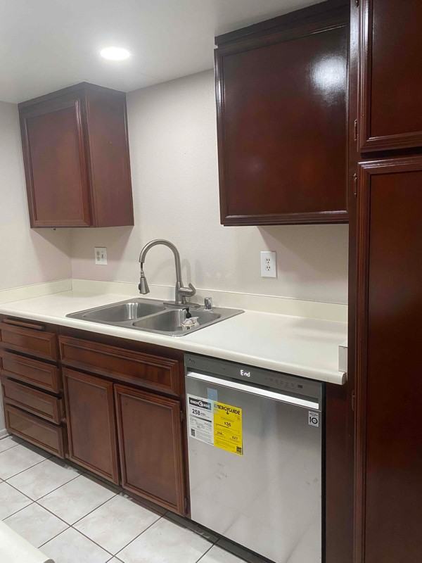 2151 Aspenwood Ct - Photo 3 of 17