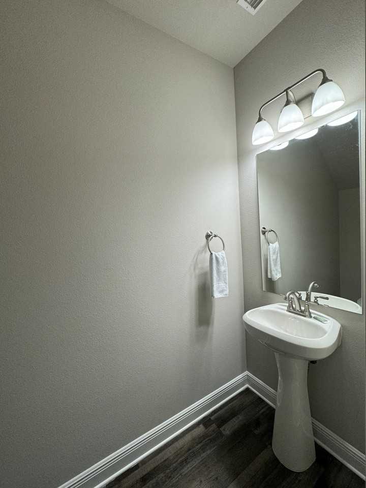 9676 Nature Creek Blvd - Photo 7 of 27