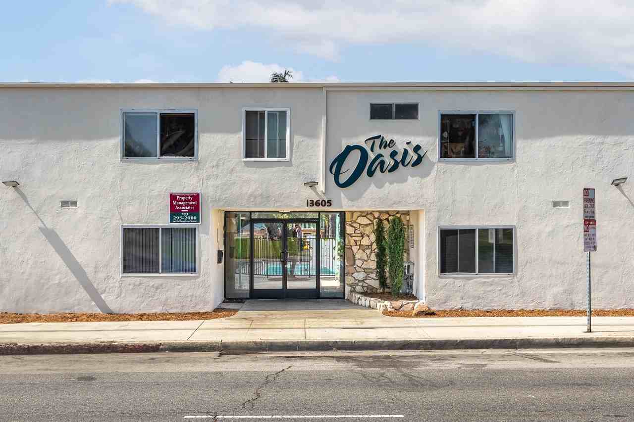 13605 S. Vermont Avenue - Photo 2 of 11