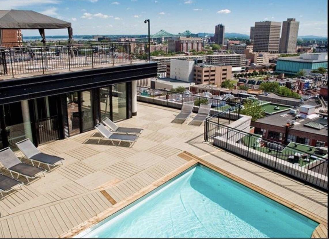 333 Rue Sherbrooke Est #403