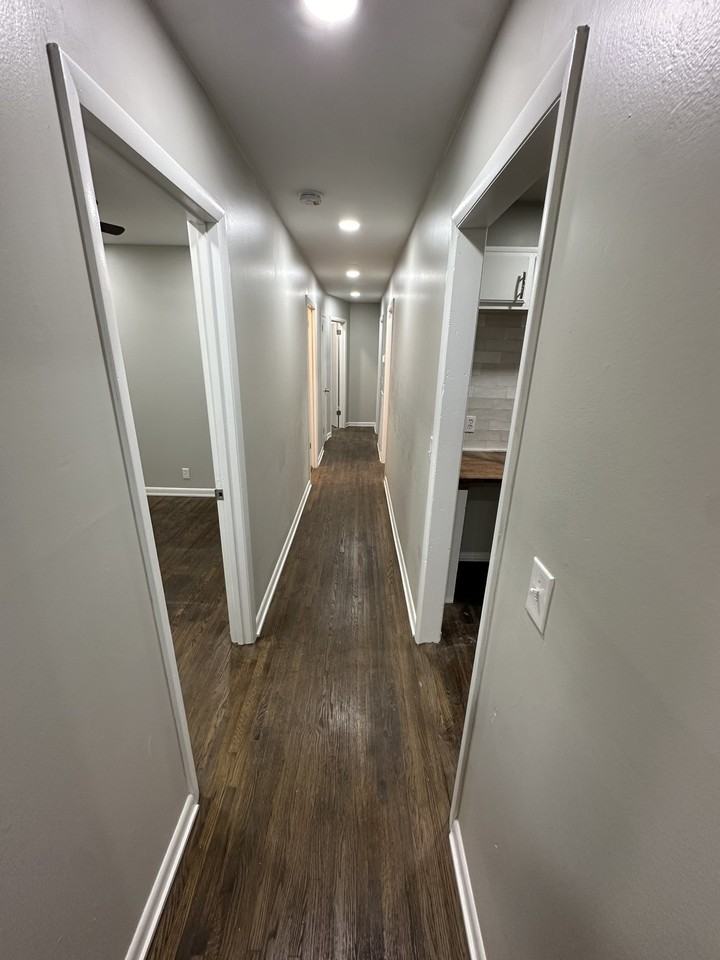 913 Wedgewood Ave - Photo 3 of 10