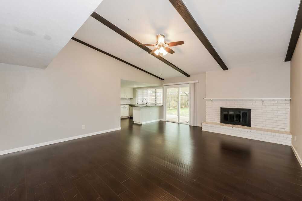 7709 Landmark Ridge St - Photo 3 of 16