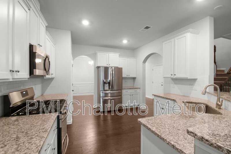 14002 Bordley Pl - Photo 3 of 36