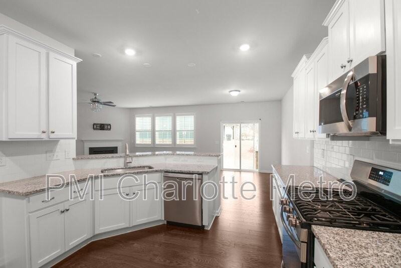 14002 Bordley Pl - Photo 5 of 36