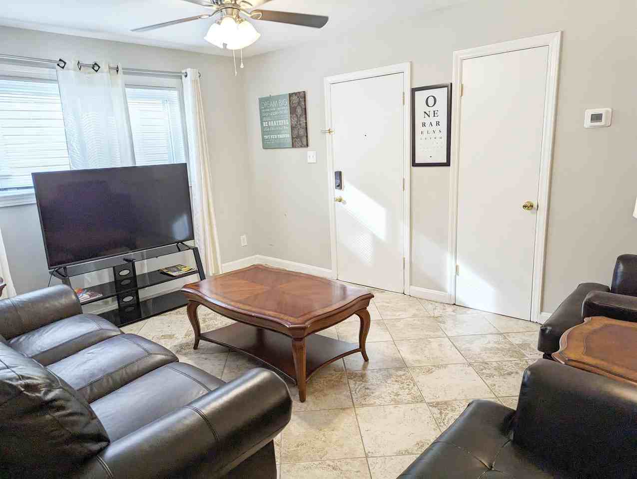 810 Clarendon St Durham 27701 - Photo 2 of 24