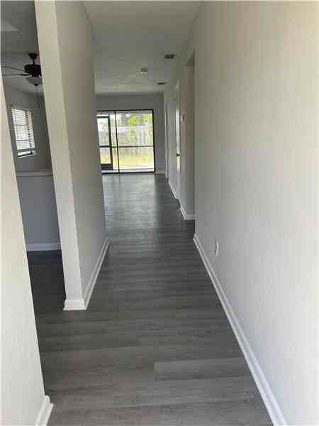 27600 Southview Dr - Photo 3 of 11