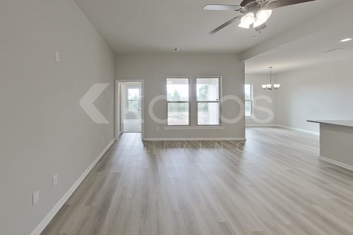 1710 Park Place Dr - Photo 2 of 18