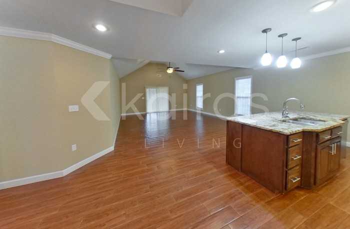 238 Camelot Way - Photo 2 of 20