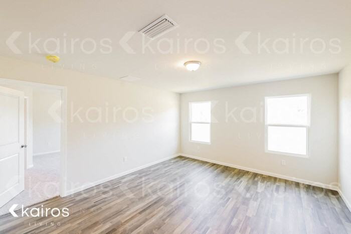 83 Cora Rd - Photo 3 of 15