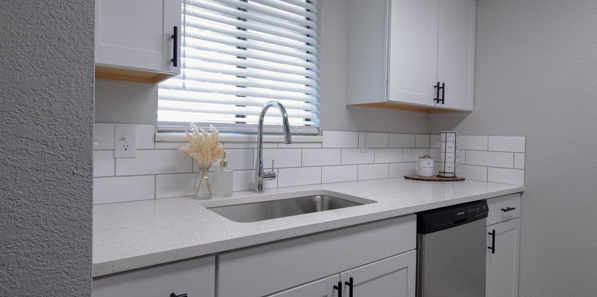 5877 W Kootenai Ln - Photo 2 of 3