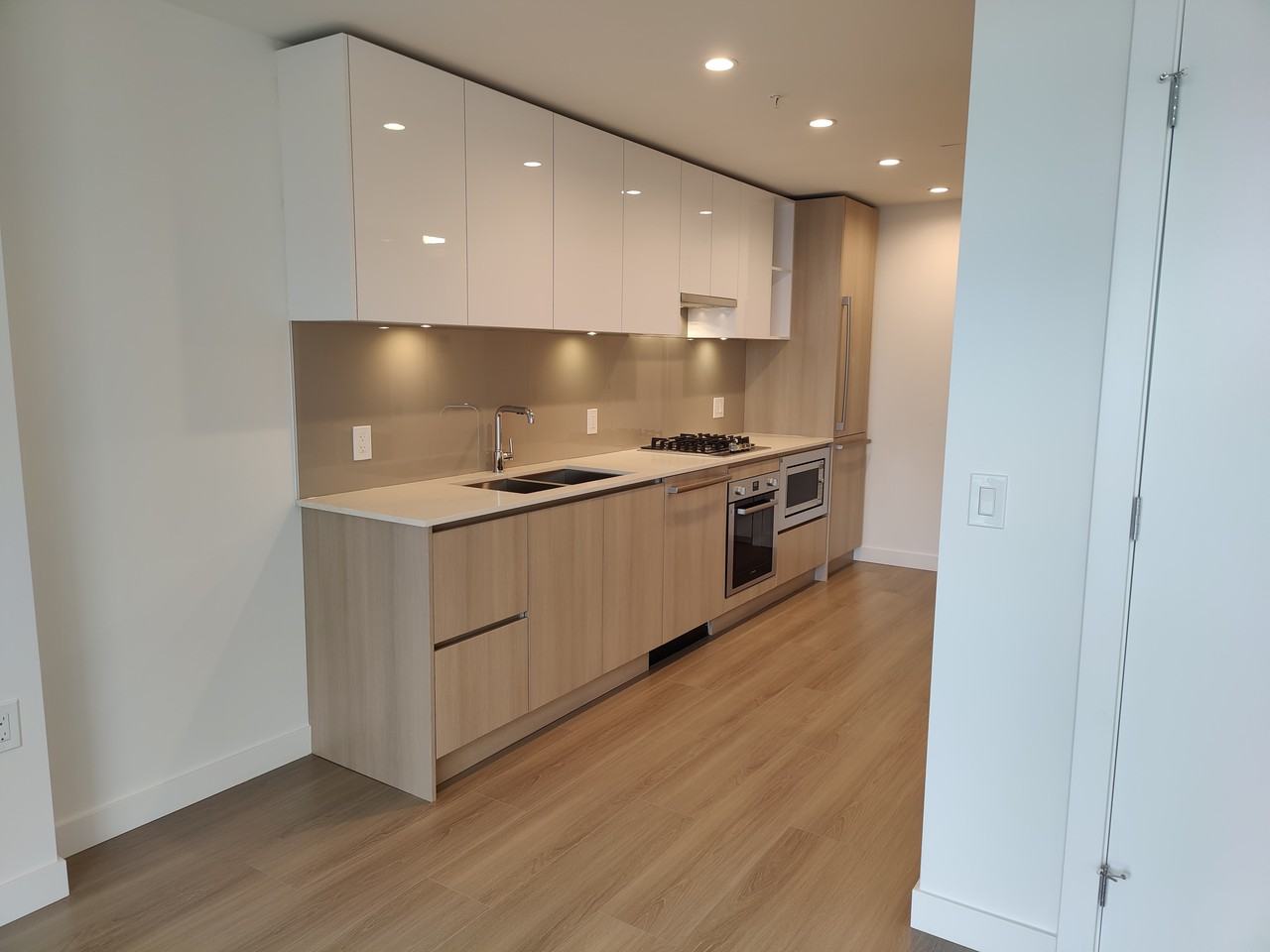 618 Carnarvon Street #11**